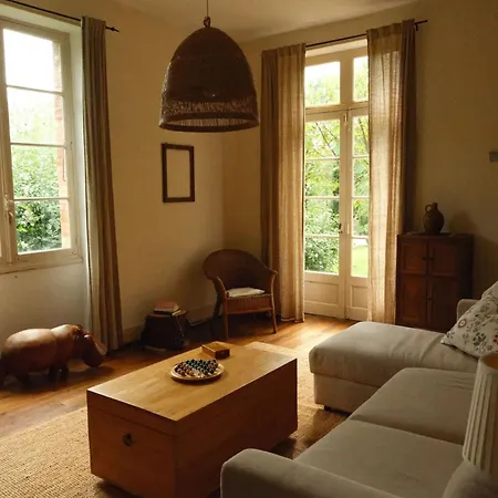 Holiday home La Grande Maison De Migou Larrazet